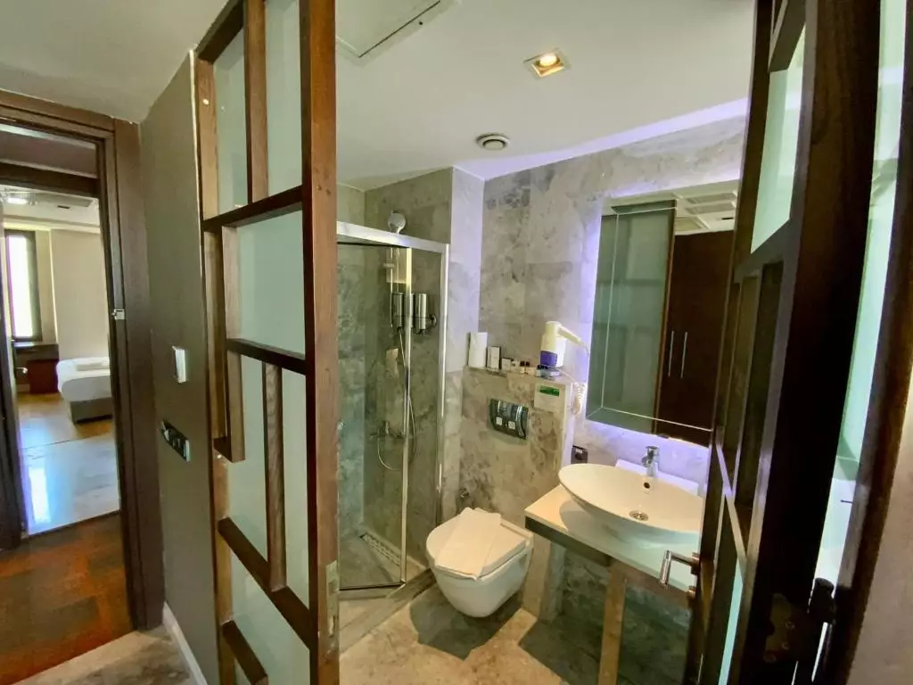 سرویس بهداشتی The Biancho hotel